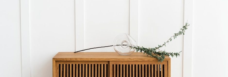 古い家具に、もう一度いのちを。大和古材工房